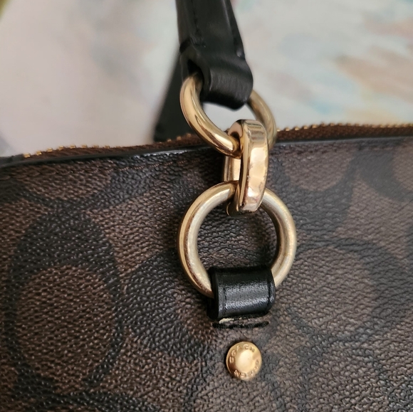 Coach SET! Convertible CROSSBODY Plus Matching Wallet wristlet! - Picture 13 of 16